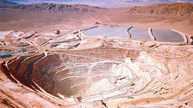 Aprobados nuevos proyectos de inversión en minería y industria en Chile, impulsados por BHP, SQM y CMPC