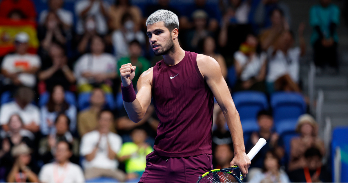 Carlos Alcaraz conquista su 24º título en el Abierto de Japón y reafirma su posición como número uno del mundo