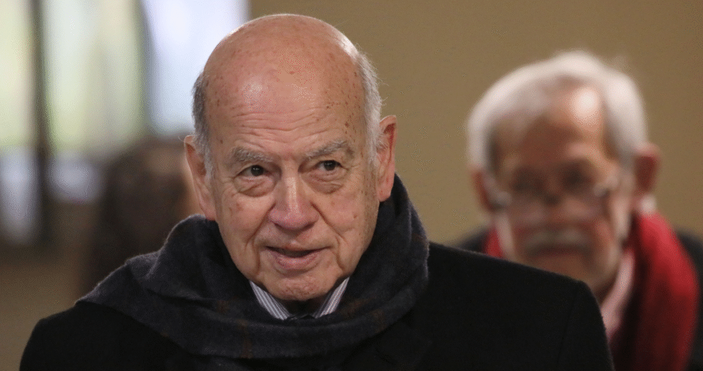 Senador José Miguel Insulza recibe alta tras intervención cardíaca y expresa optimismo de cara a futuras campañas