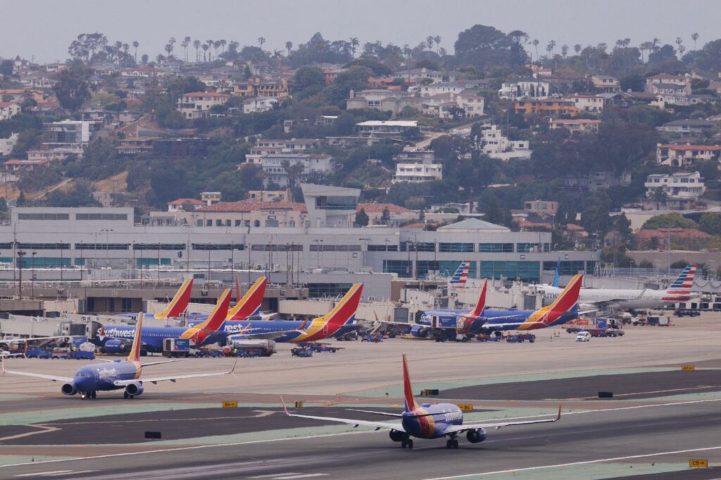 Choque entre aviones regionales de Delta en LaGuardia deja al menos un herido