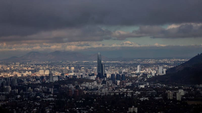 El indicador del PIB per cápita en Chile: estabilidad relativa y proyecciones para 2030