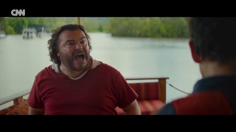 Nathan Fillion defiende su extravagante peinado en la película ‘Superman’
