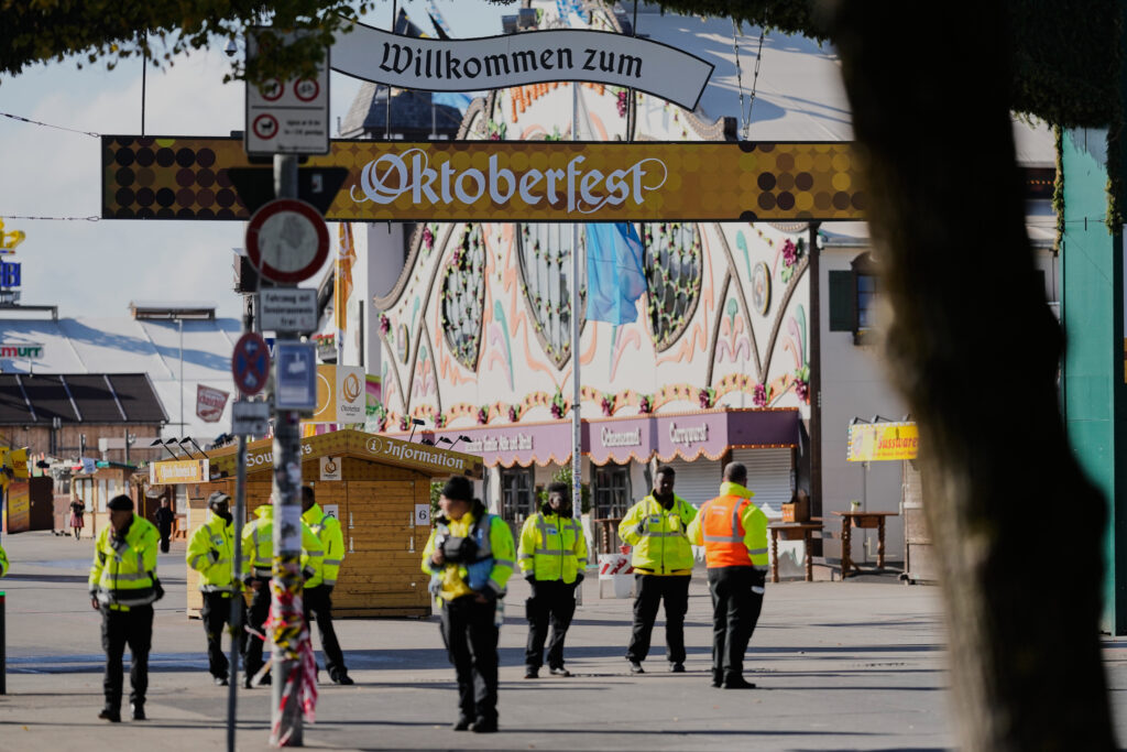 Amenaza de bomba en Oktoberfest en Múnich suspendió temporalmente el festival de cerveza