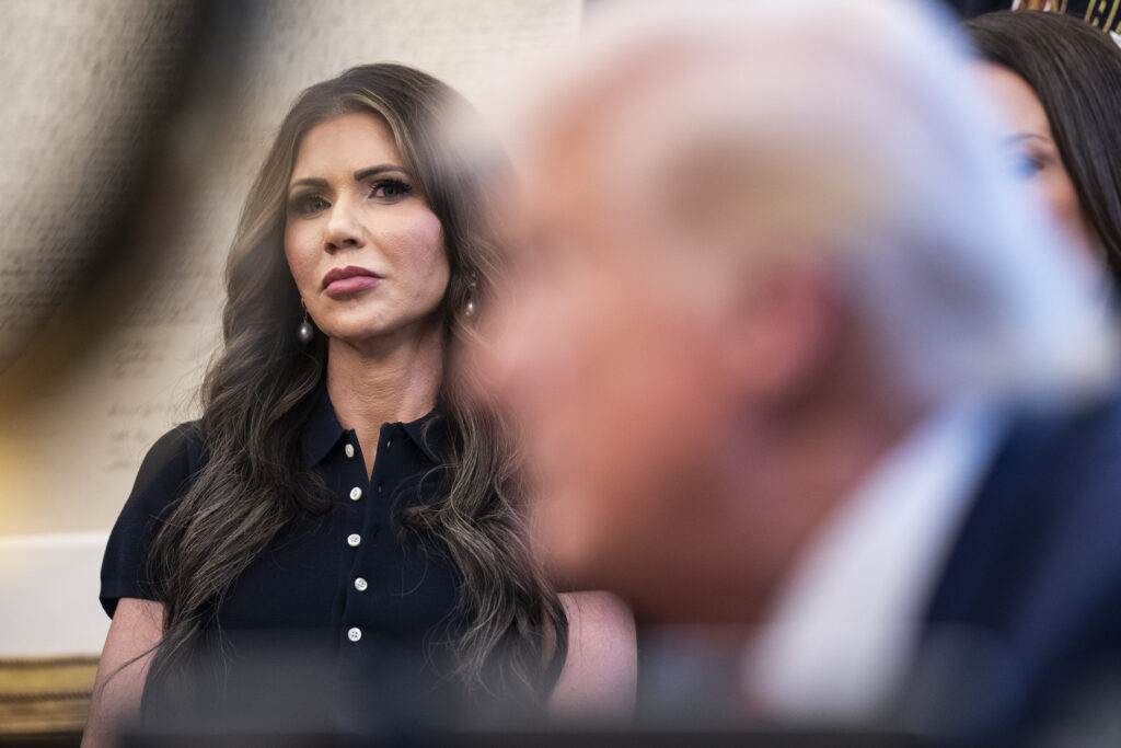La Corte Suprema permitirá que Trump termine el estatus protegido temporal para venezolanos por ahora