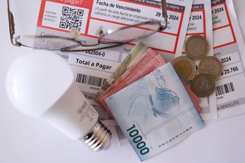 El ministro Pardow califica como un asunto grave el cambio metodológico en las tarifas eléctricas y advierte que tendrá repercusiones
