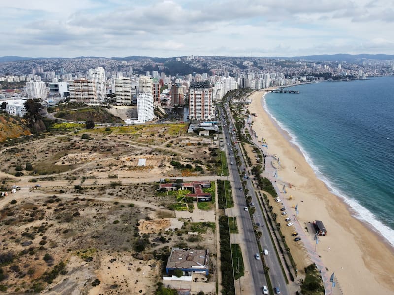 Conflicto en torno al proyecto Las Salinas en Viña del Mar: retrasos, obstáculos legales y la búsqueda de soluciones administrativas