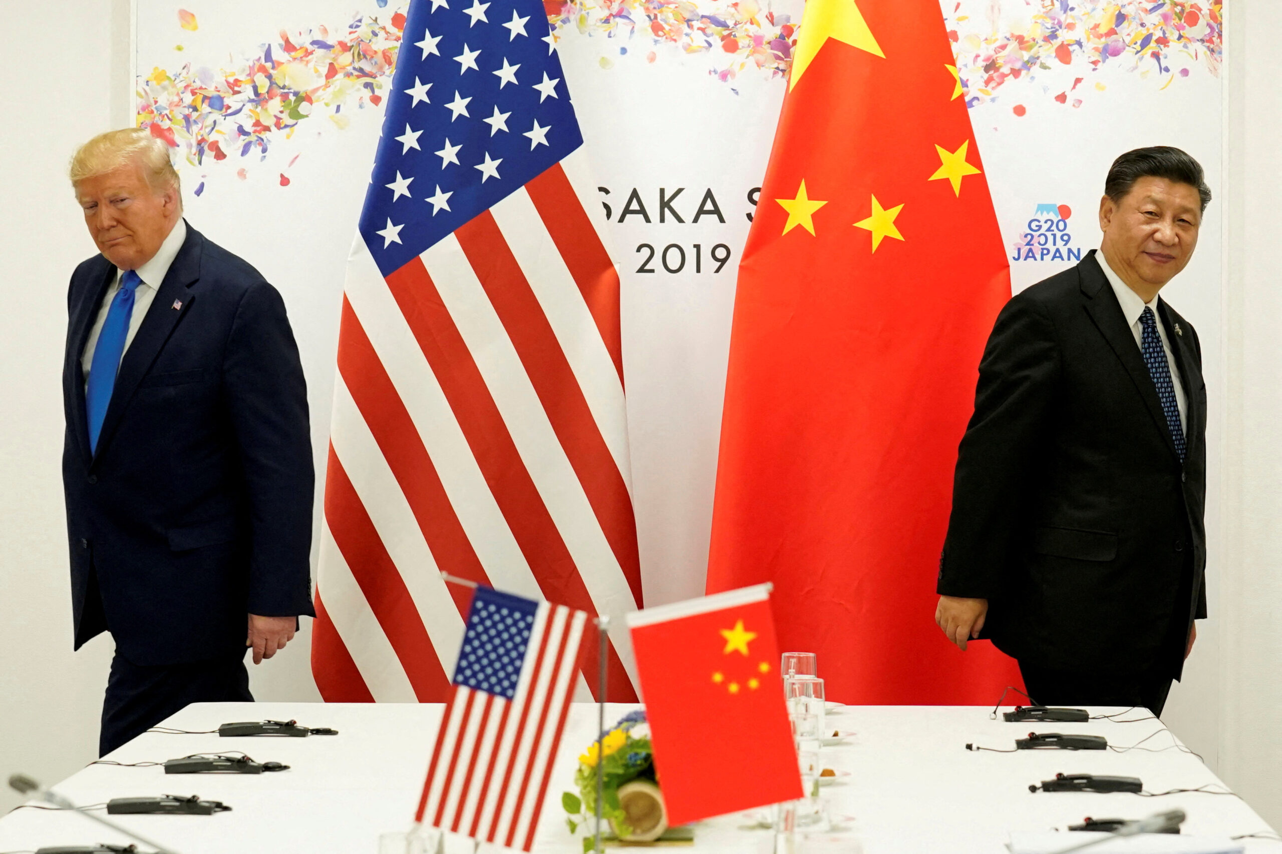 China advierte que tomará represalias si Trump cumple con amenaza de aranceles del 100%
