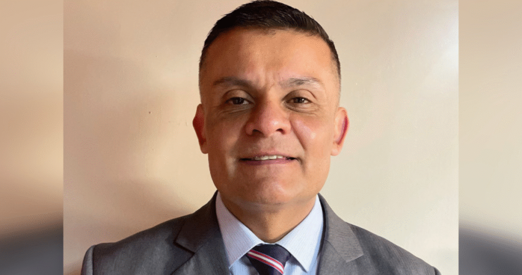 Controversia en el Servicio de Salud de Arauco: Destitución del Director por Salir al Extranjero Durante Licencia Médica