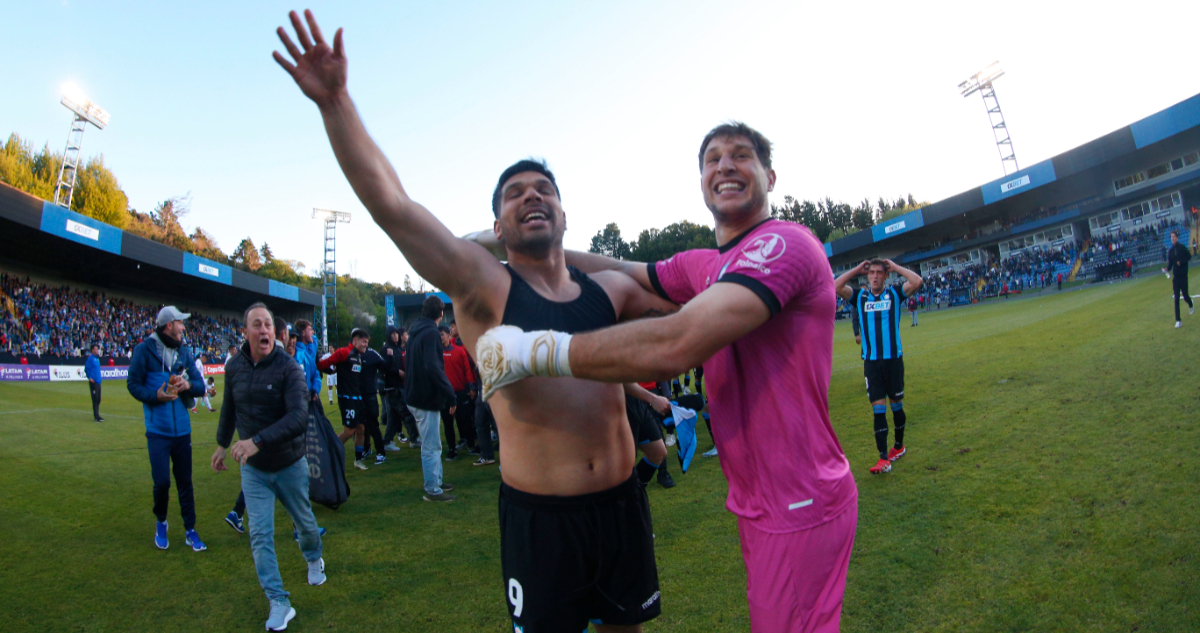 Huachipato protagoniza remontada épica y avanza a la final de la Copa Chile 2025 tras vencer a Audax Italiano en penales