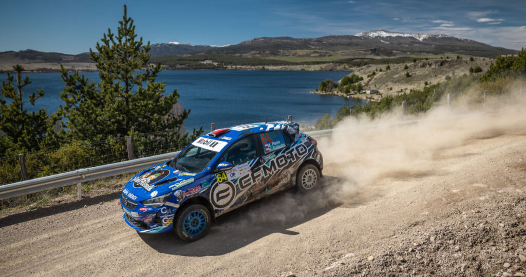 Análisis de la jornada sabatina del RallyMobil Aysén Coyhaique 2025: momentos decisivos e ilusiones renovadas