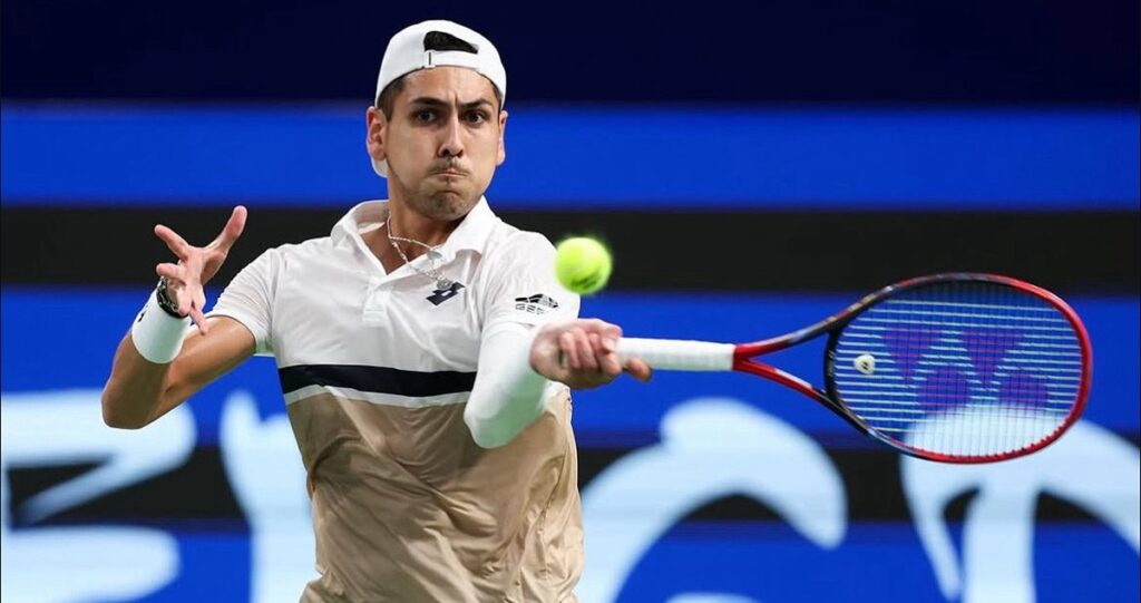 El tenista chileno Alejandro Tabilo es eliminado en segunda ronda del Masters de Shanghái tras caer ante Felix Auger-Aliassime